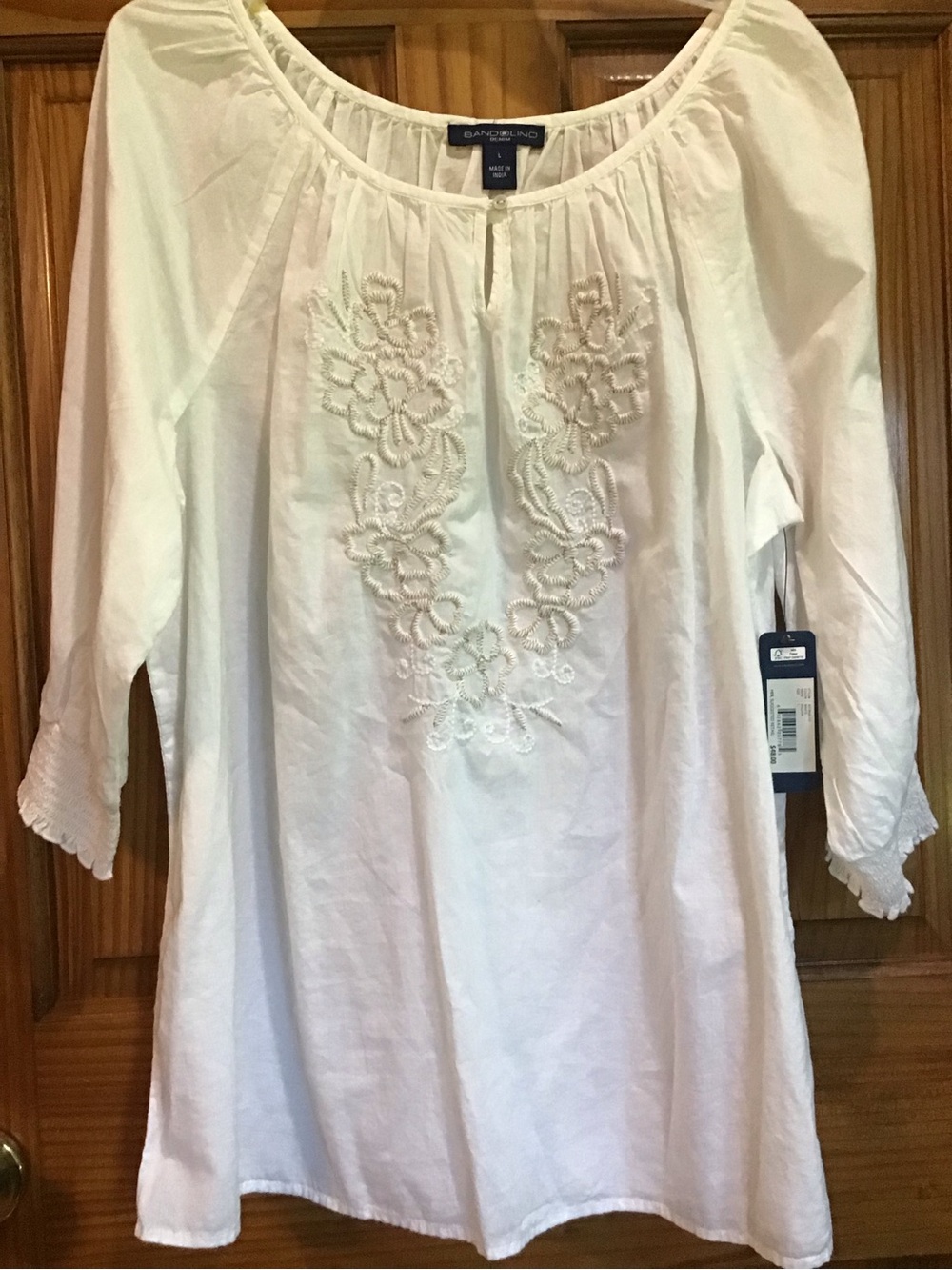 Bandolino White Embroidered Peasant Tunic